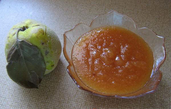 Приготовление айвового варенья с яблоками и мандаринами - рецепт и фото